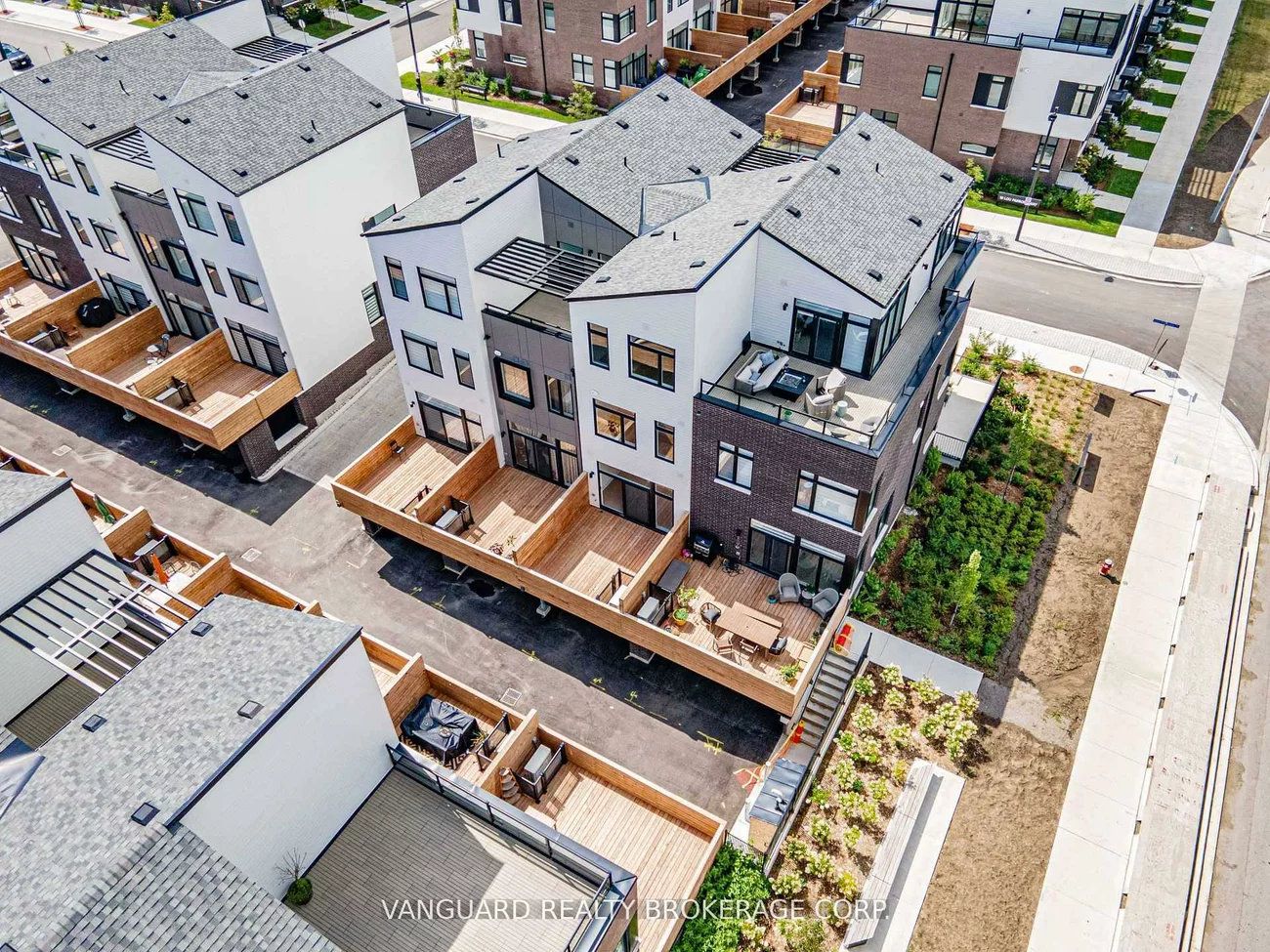 15, Lou Parsons, Port Credit, Mississauga