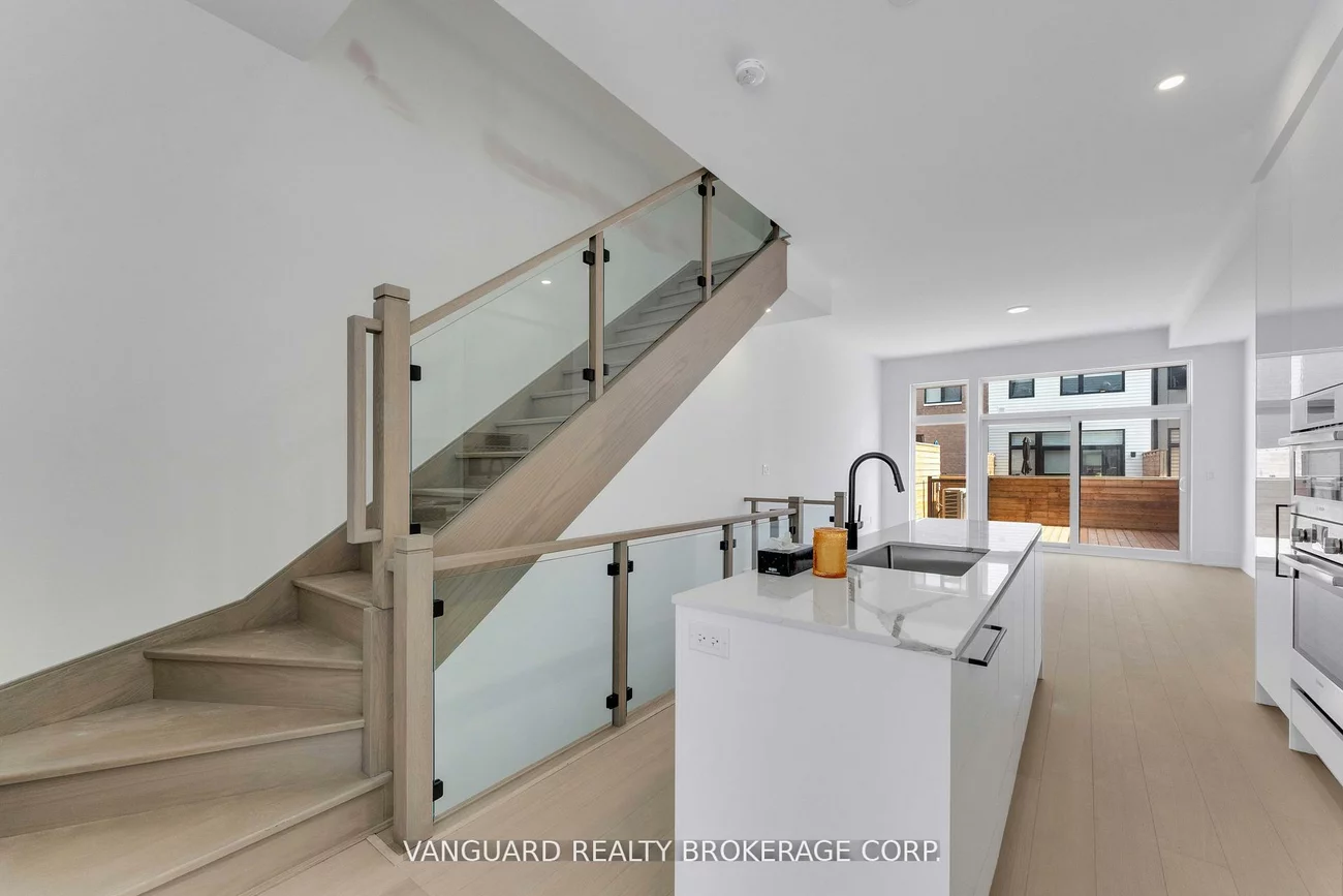 15, Lou Parsons, Port Credit, Mississauga