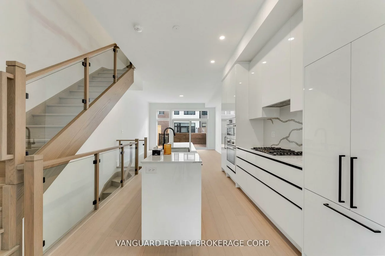 15, Lou Parsons, Port Credit, Mississauga