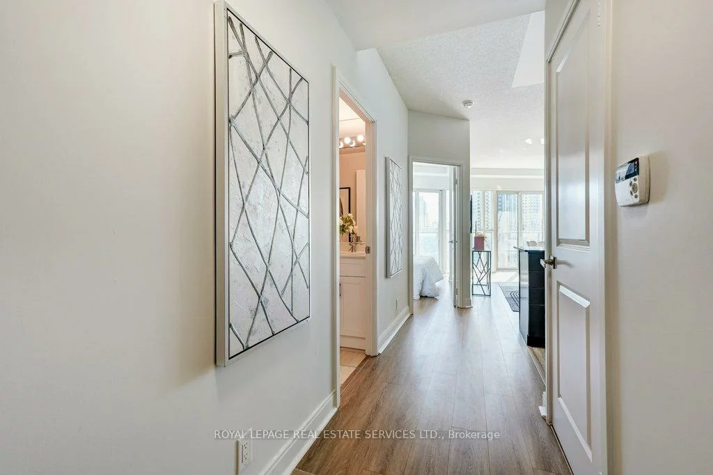 60, Absolute, City Centre, Mississauga