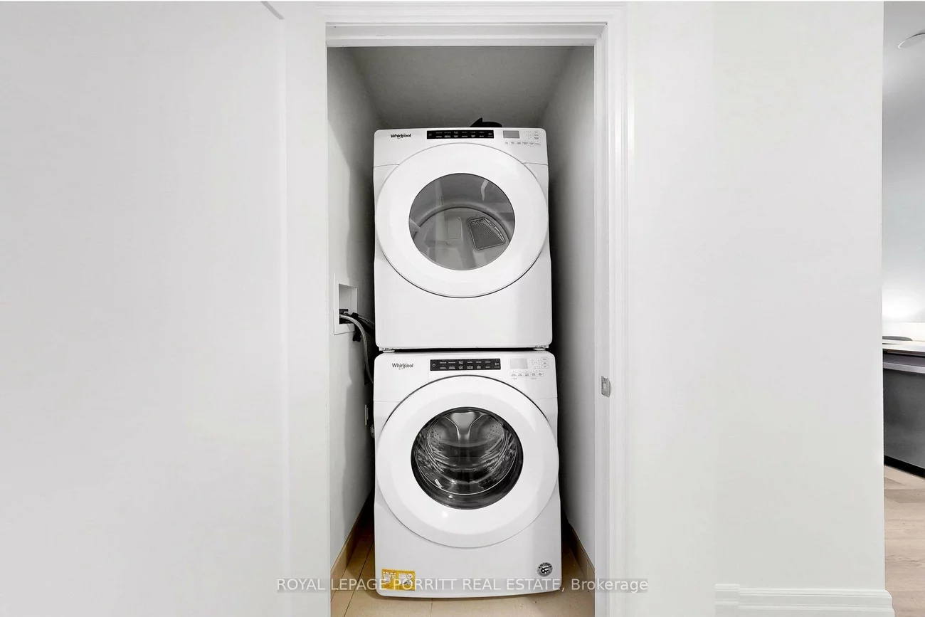 665, Cricklewood, Mineola, Mississauga