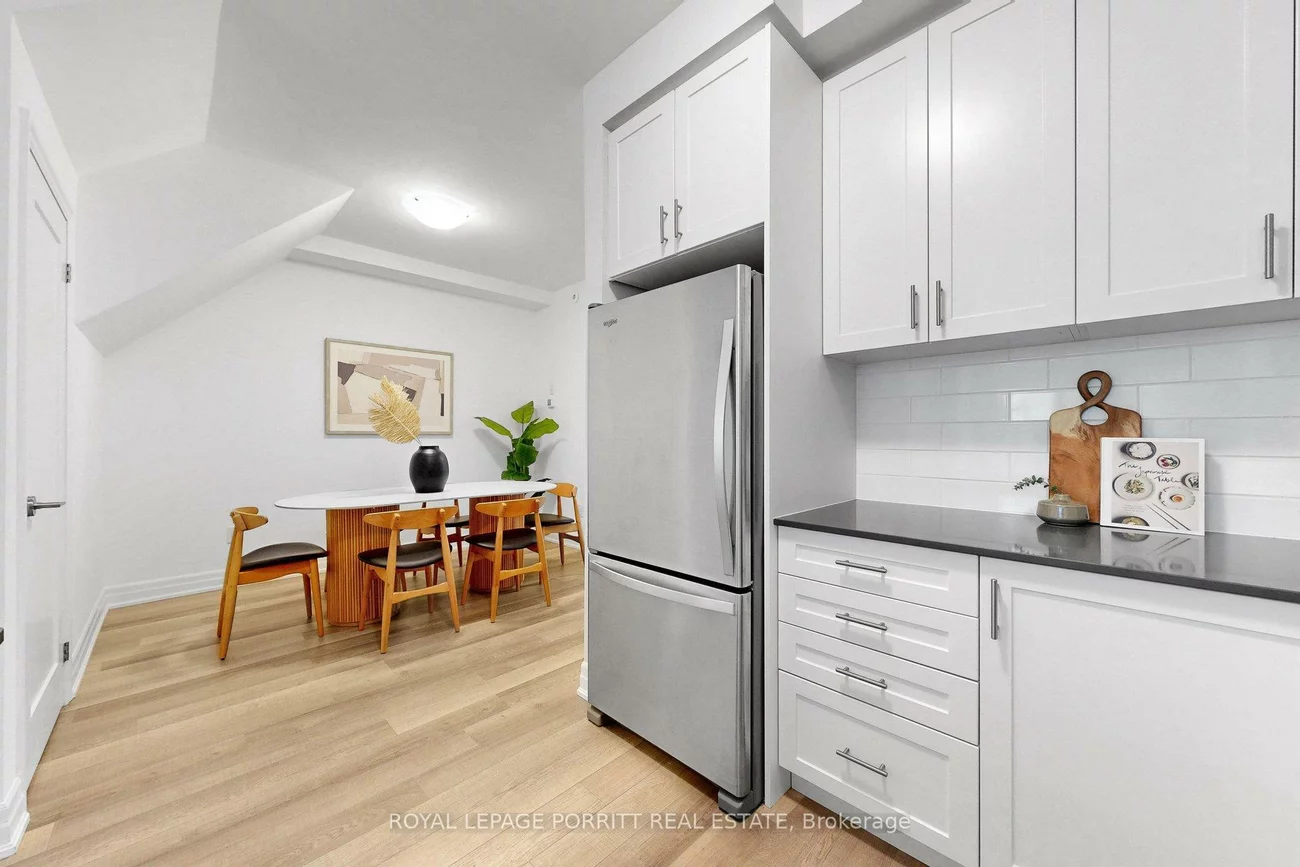 665, Cricklewood, Mineola, Mississauga