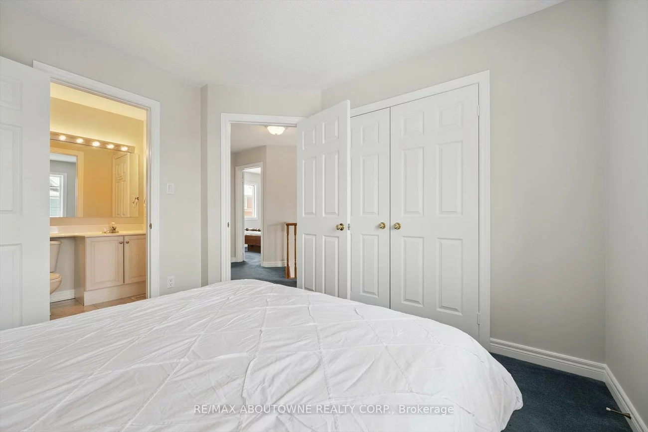 5031, East Mill, East Credit, Mississauga