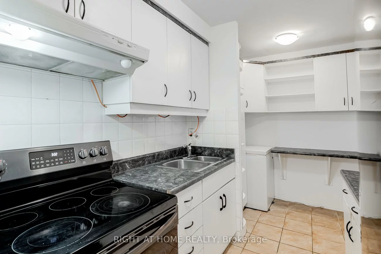 1455, Williamsport, Applewood, Mississauga