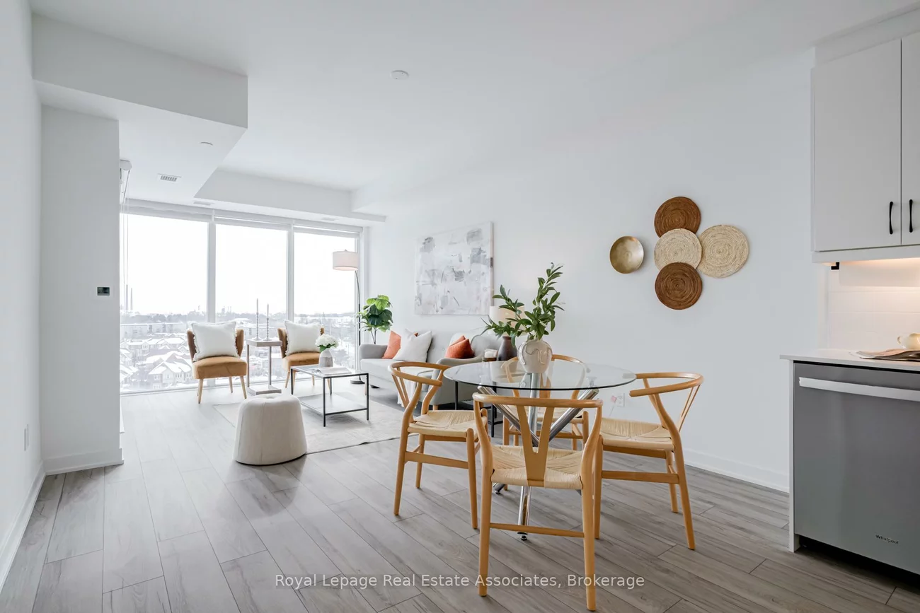 1035, Southdown, Clarkson, Mississauga