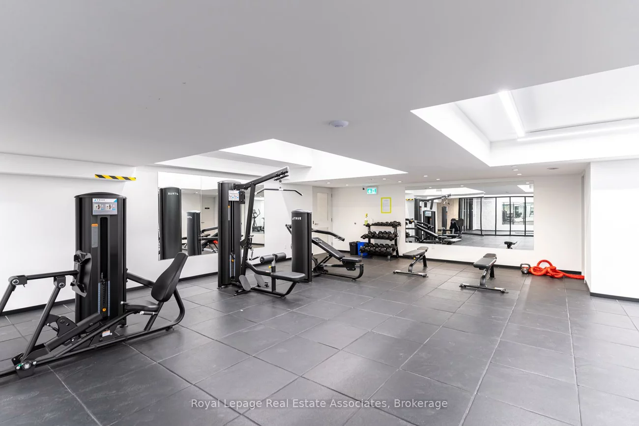 1035, Southdown, Clarkson, Mississauga