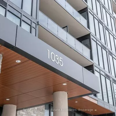 1035, Southdown, Clarkson, Mississauga