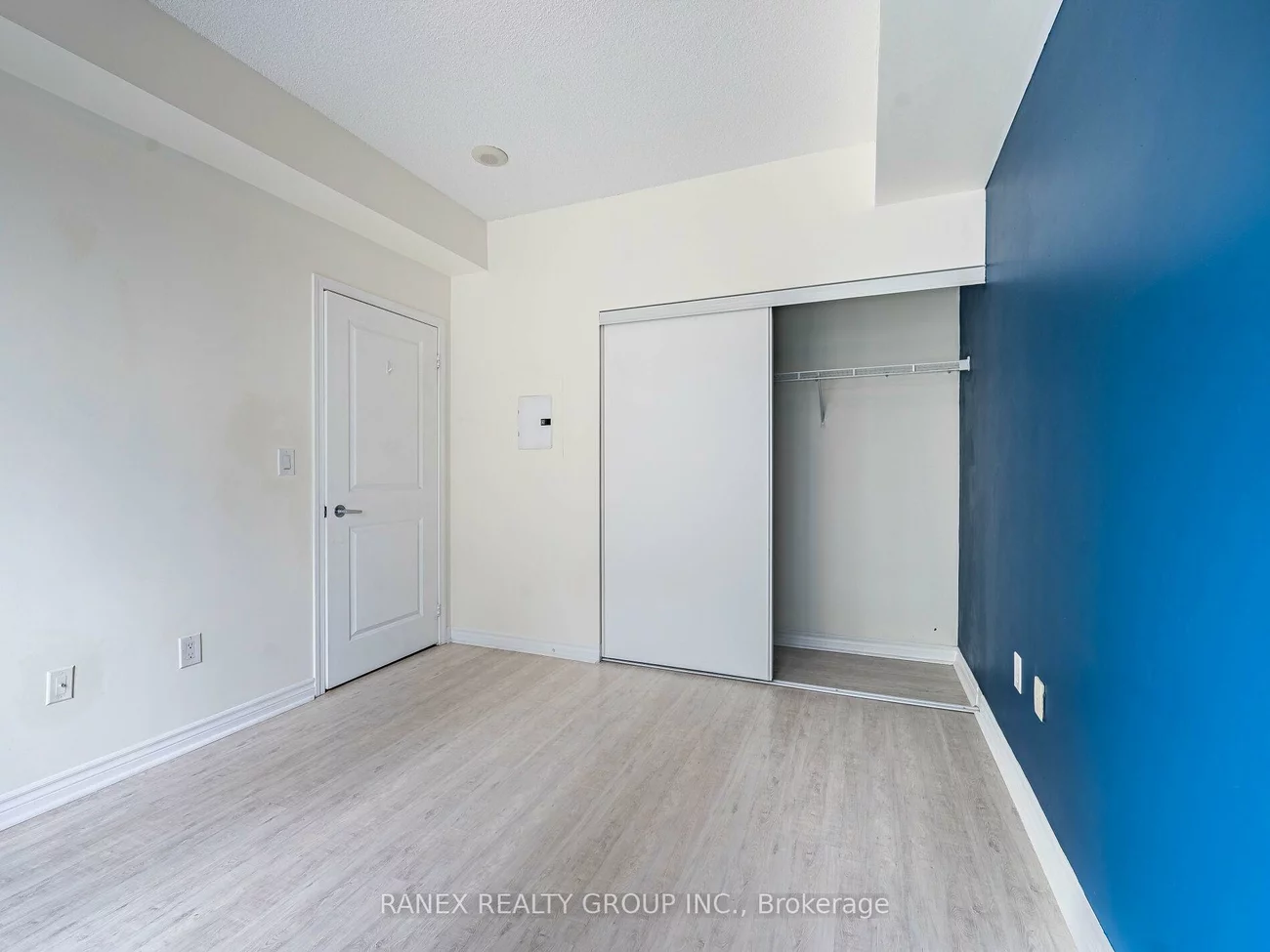 385, Prince Of Wales, City Centre, Mississauga