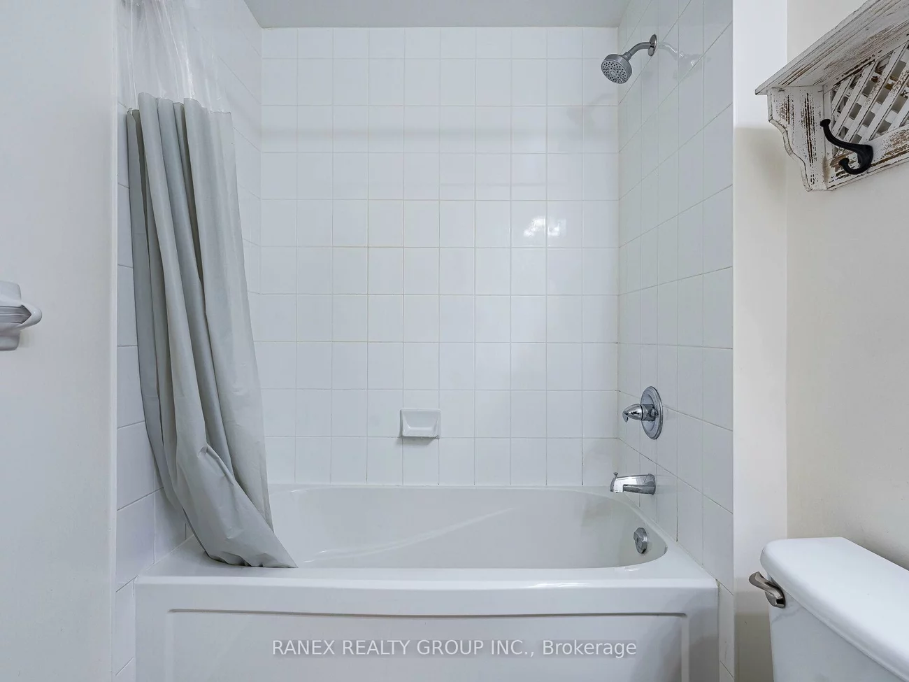 385, Prince Of Wales, City Centre, Mississauga