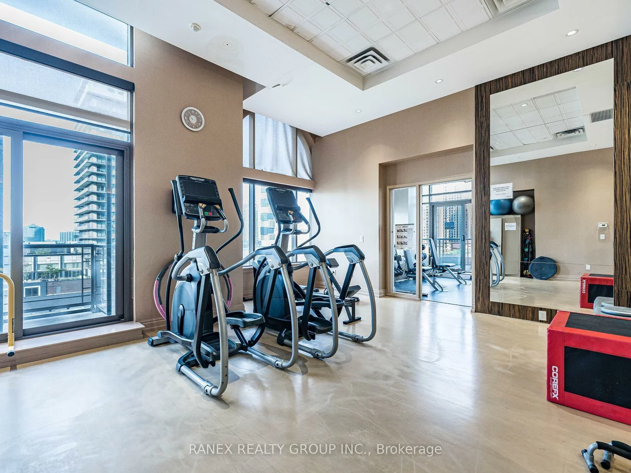 385, Prince Of Wales, City Centre, Mississauga