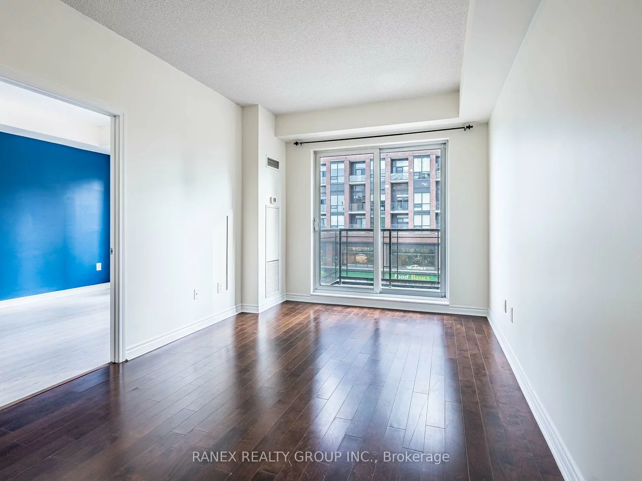 385, Prince Of Wales, City Centre, Mississauga