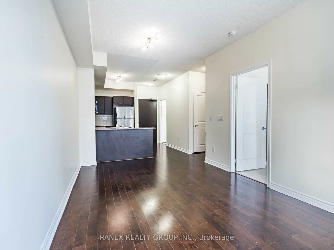 385, Prince Of Wales, City Centre, Mississauga