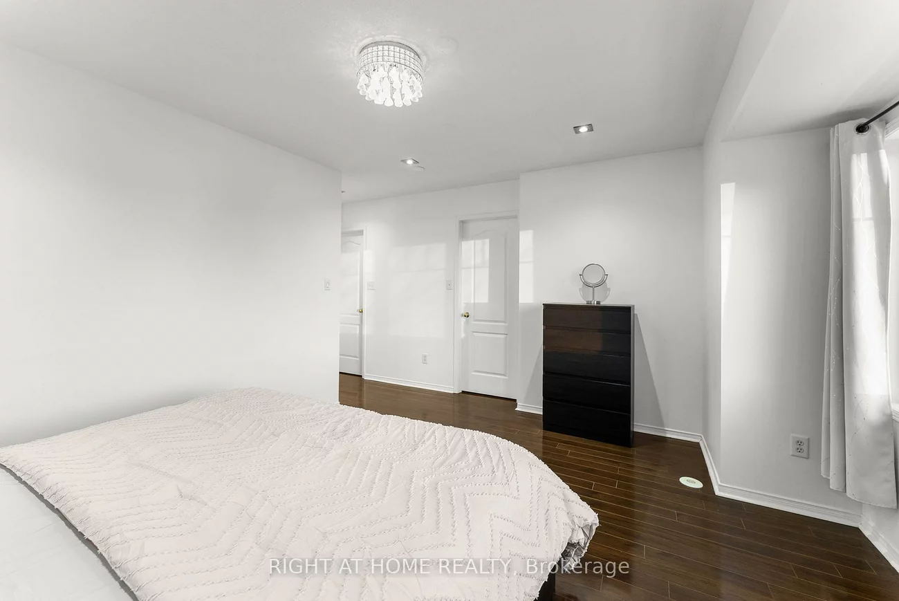 5725, Tenth, Churchill Meadows, Mississauga