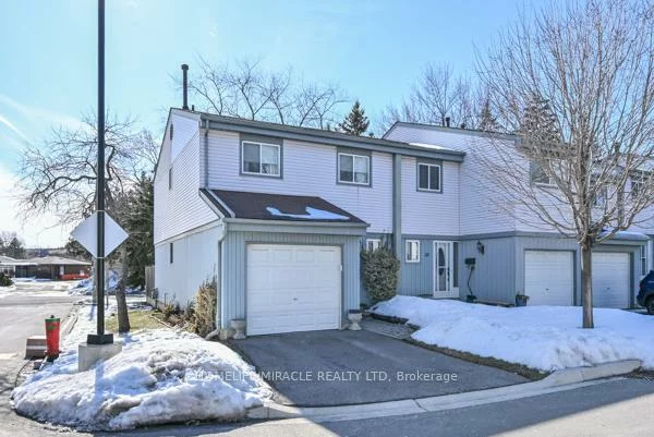 121, Falconer, Streetsville, Mississauga