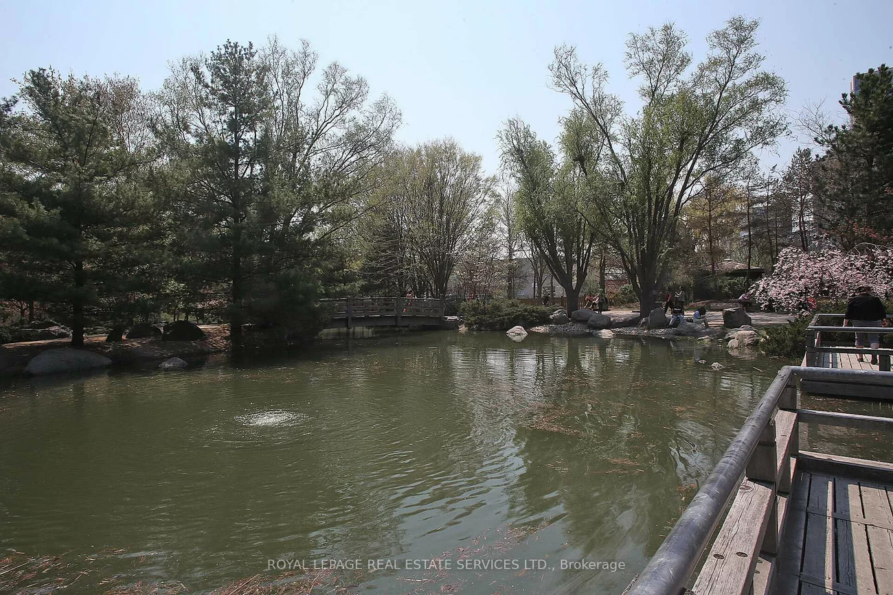 285, Enfield, City Centre, Mississauga