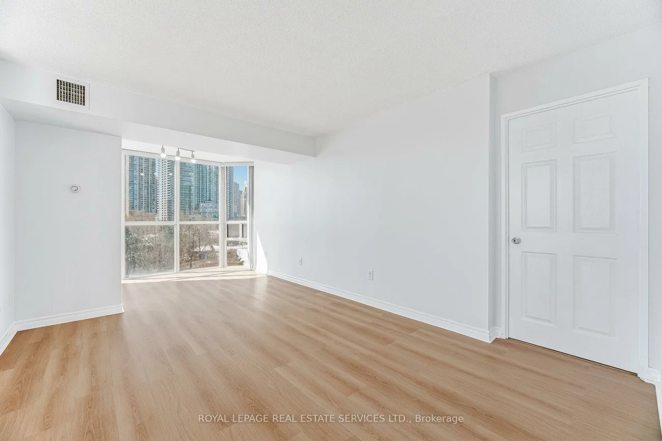 285, Enfield, City Centre, Mississauga