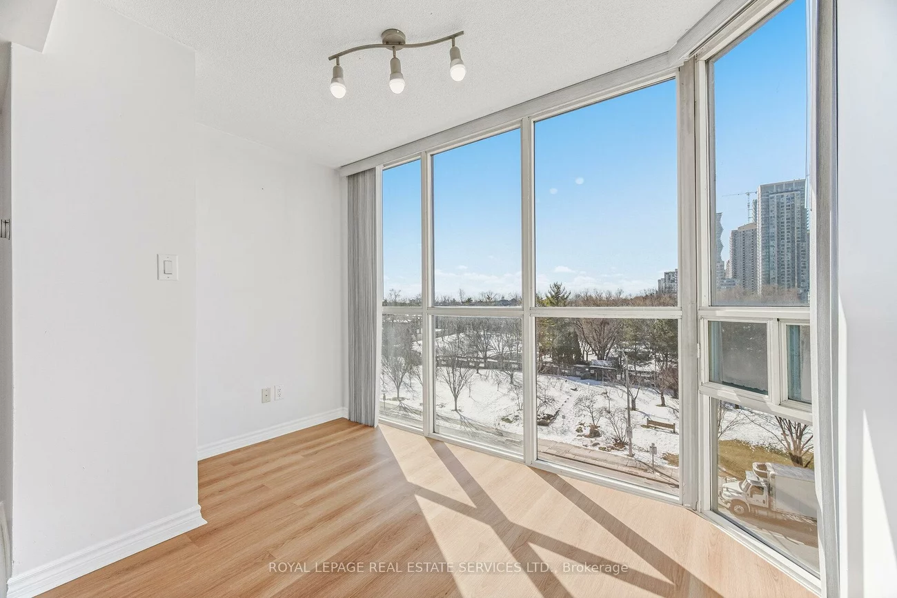 285, Enfield, City Centre, Mississauga