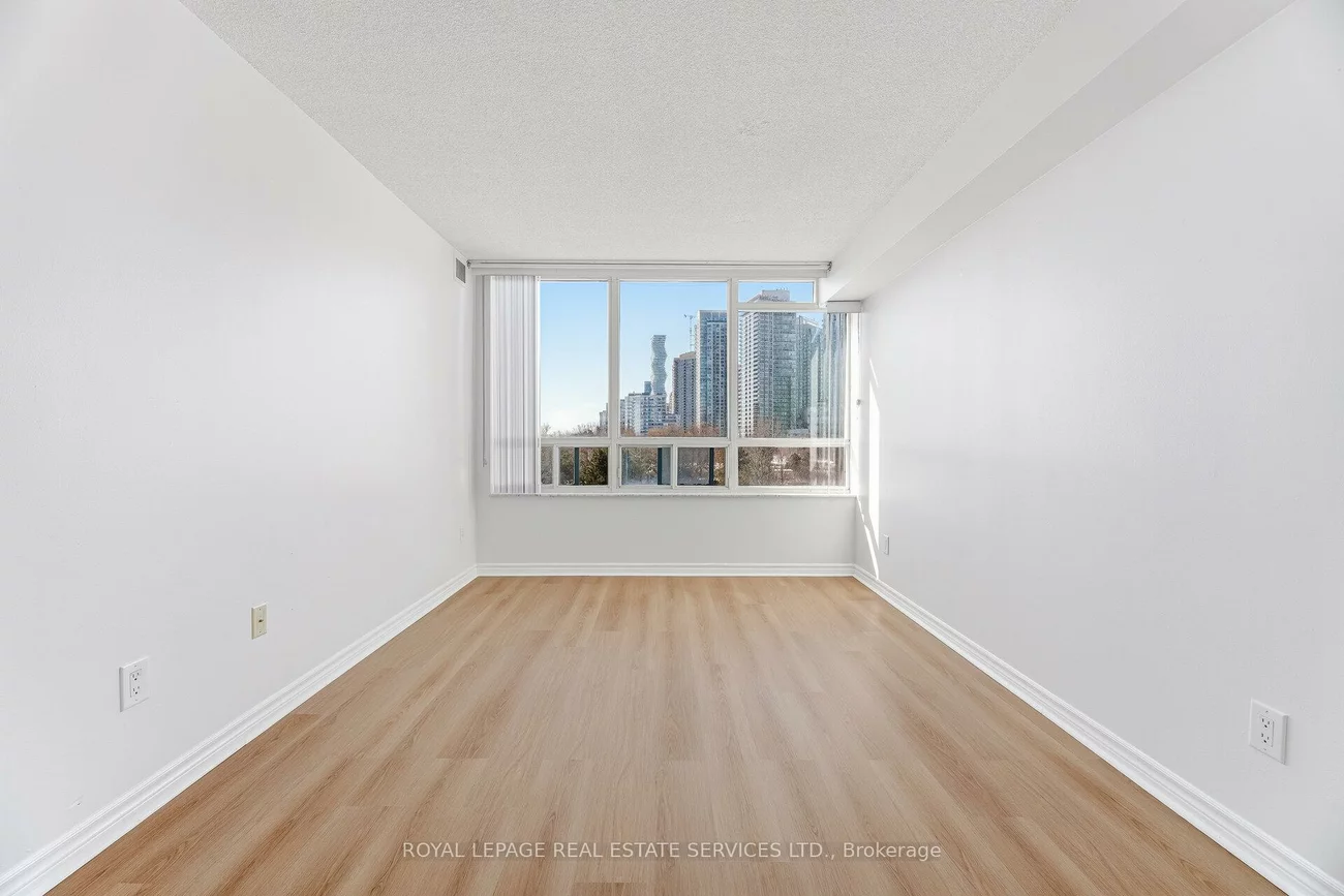 285, Enfield, City Centre, Mississauga