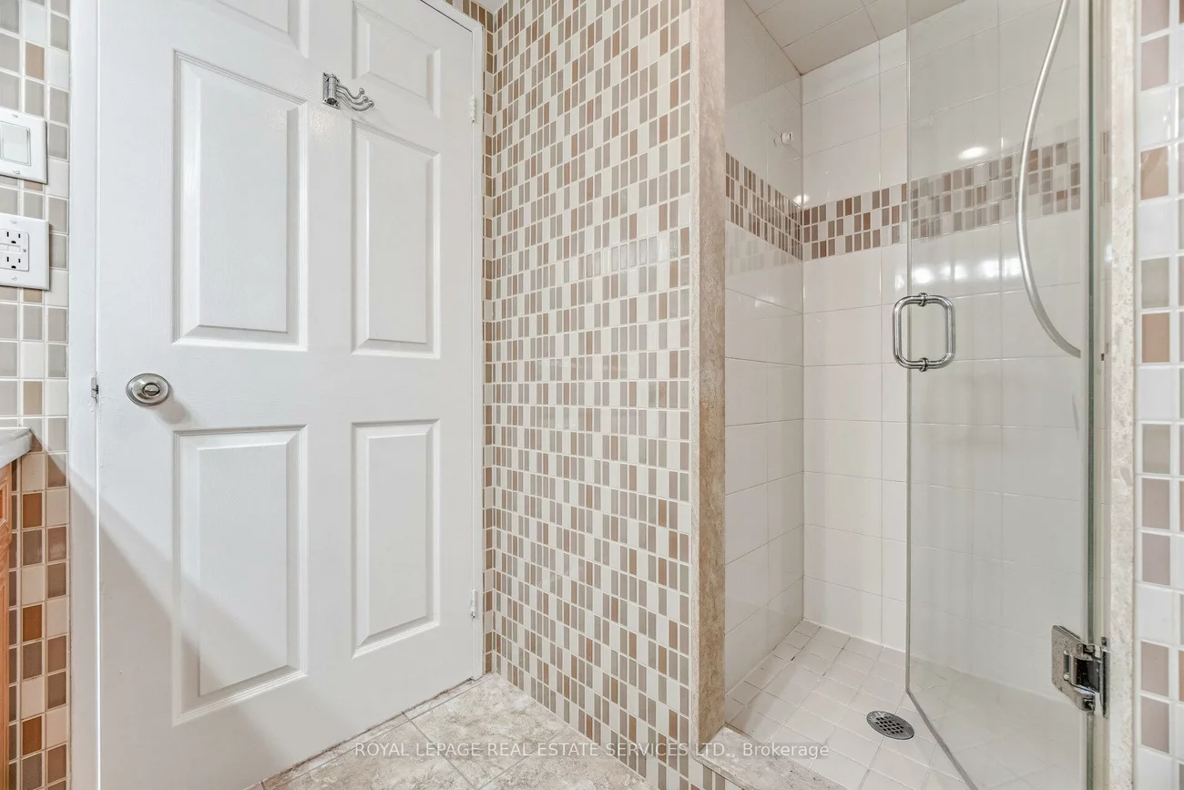 285, Enfield, City Centre, Mississauga