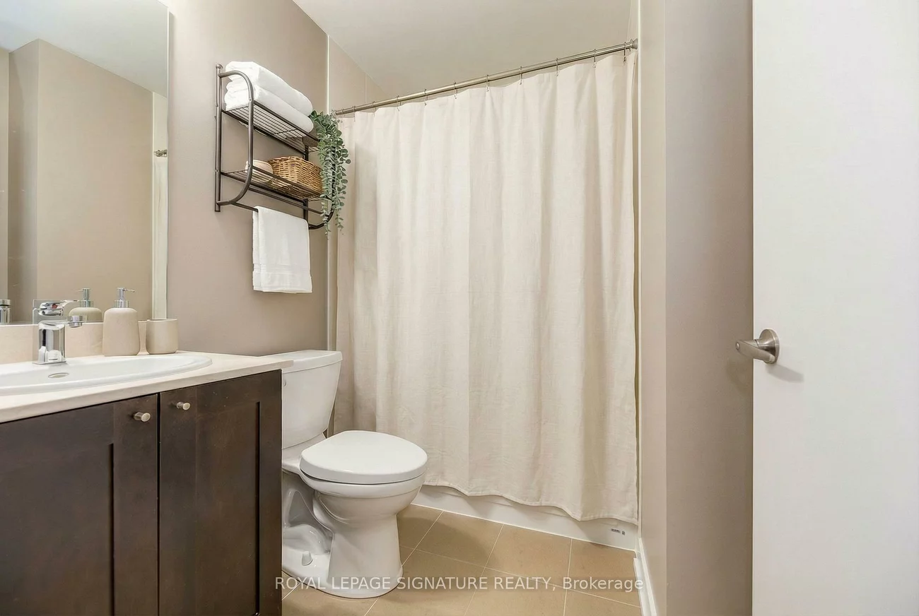 4070, Confederation, City Centre, Mississauga