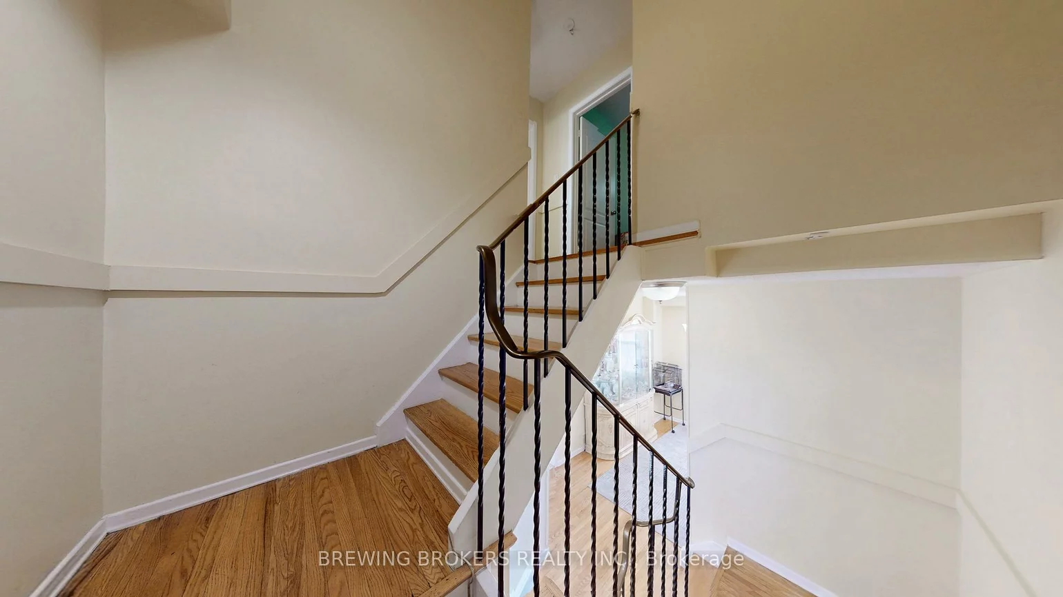 7255, Dooley, Malton, Mississauga