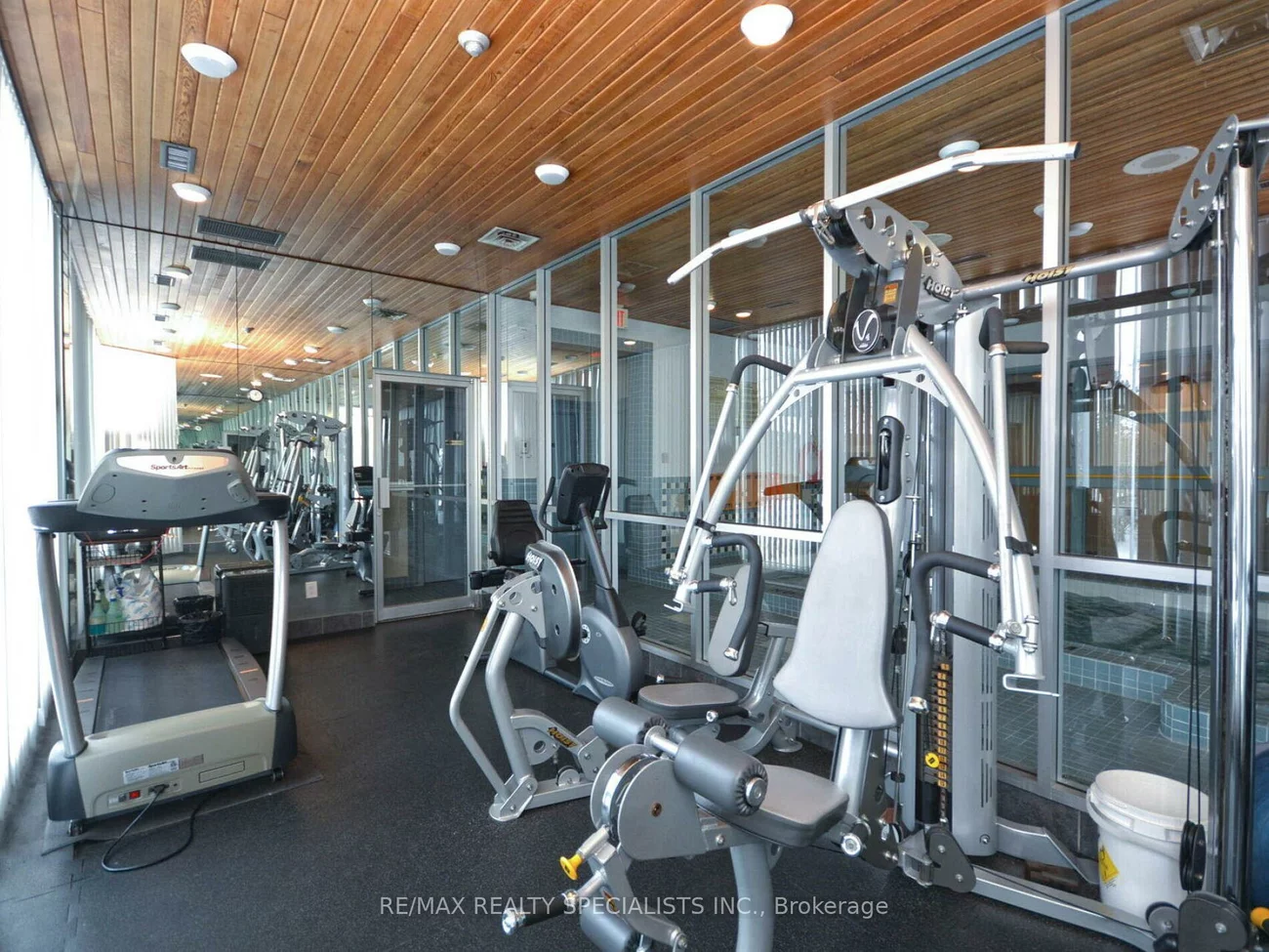 880, Dundas, Erindale, Mississauga