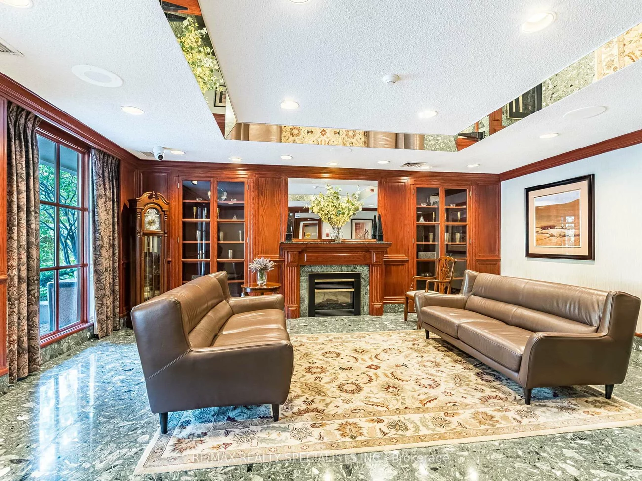 880, Dundas, Erindale, Mississauga