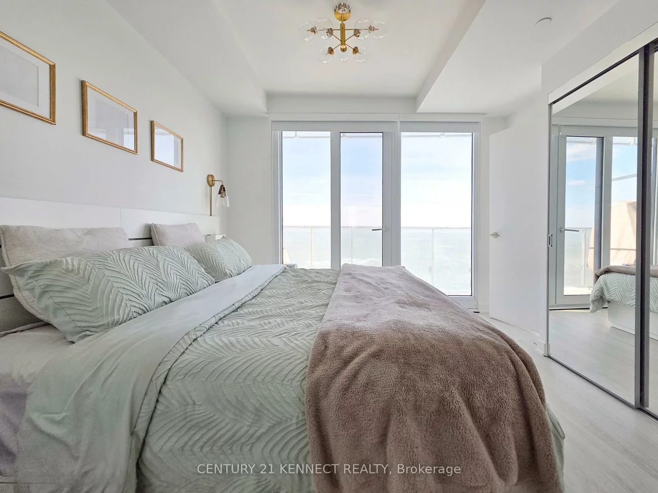 3883, Quartz, City Centre, Mississauga