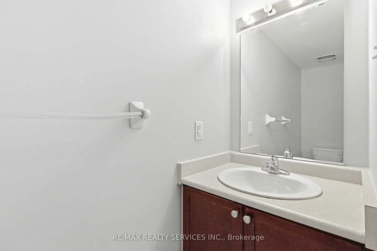 5035, Oscar Peterson, Churchill Meadows, Mississauga