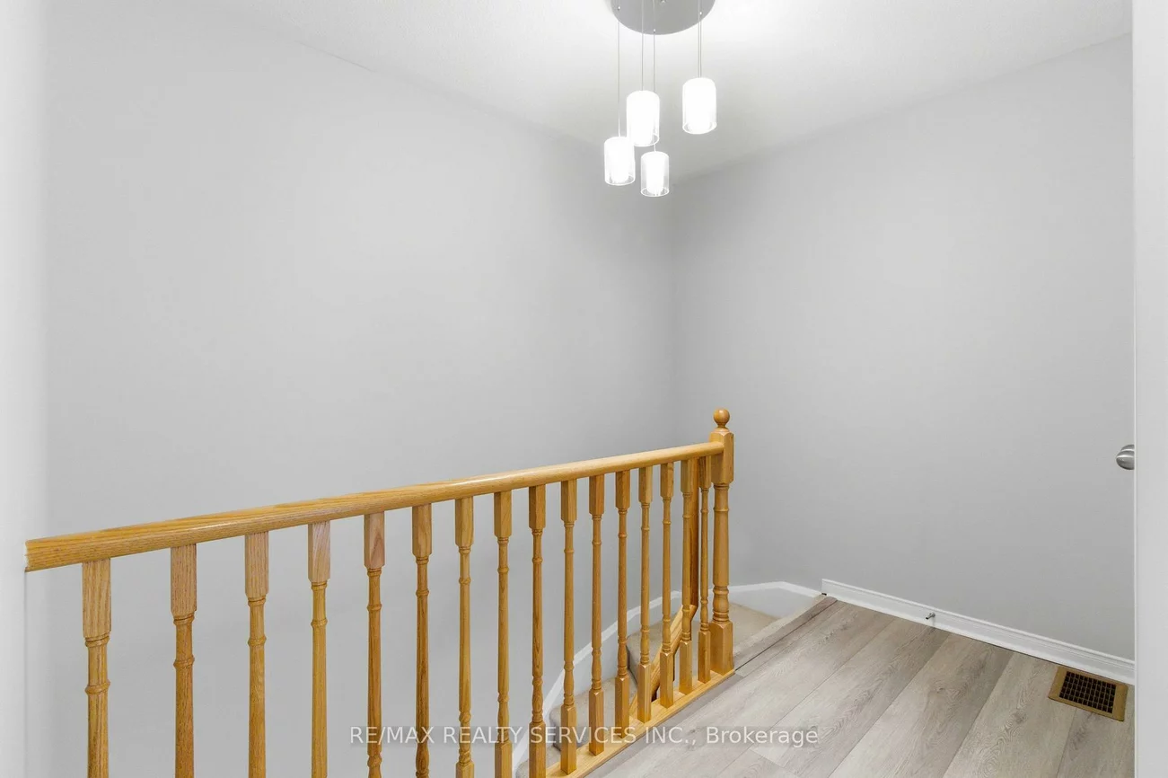 5035, Oscar Peterson, Churchill Meadows, Mississauga