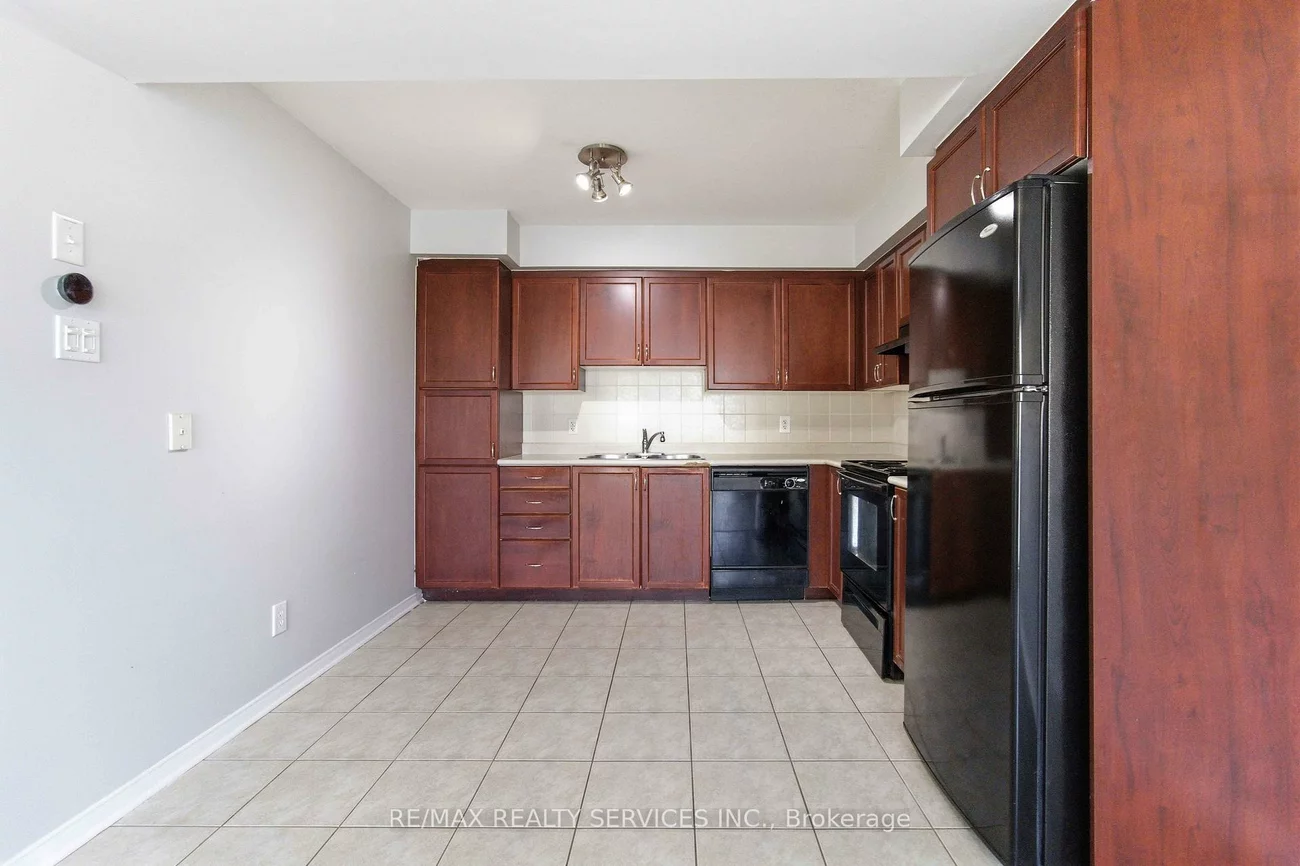 5035, Oscar Peterson, Churchill Meadows, Mississauga