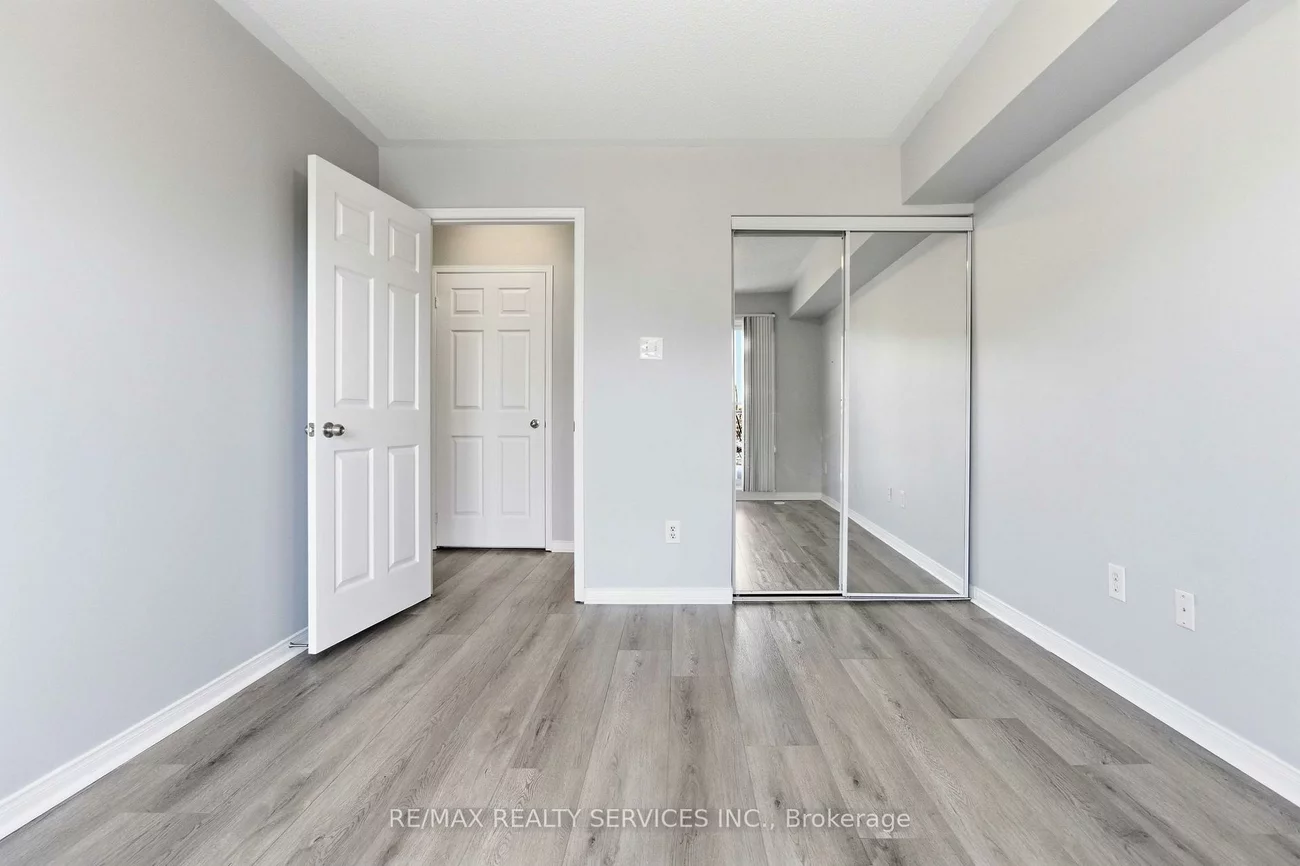 5035, Oscar Peterson, Churchill Meadows, Mississauga