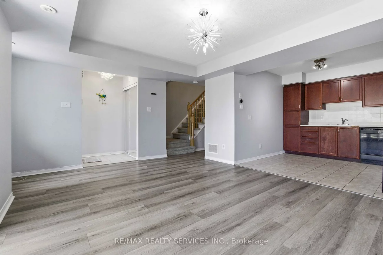 5035, Oscar Peterson, Churchill Meadows, Mississauga