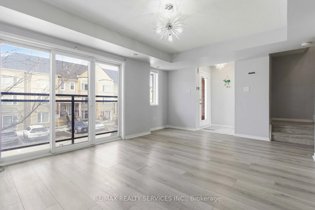 5035, Oscar Peterson, Churchill Meadows, Mississauga