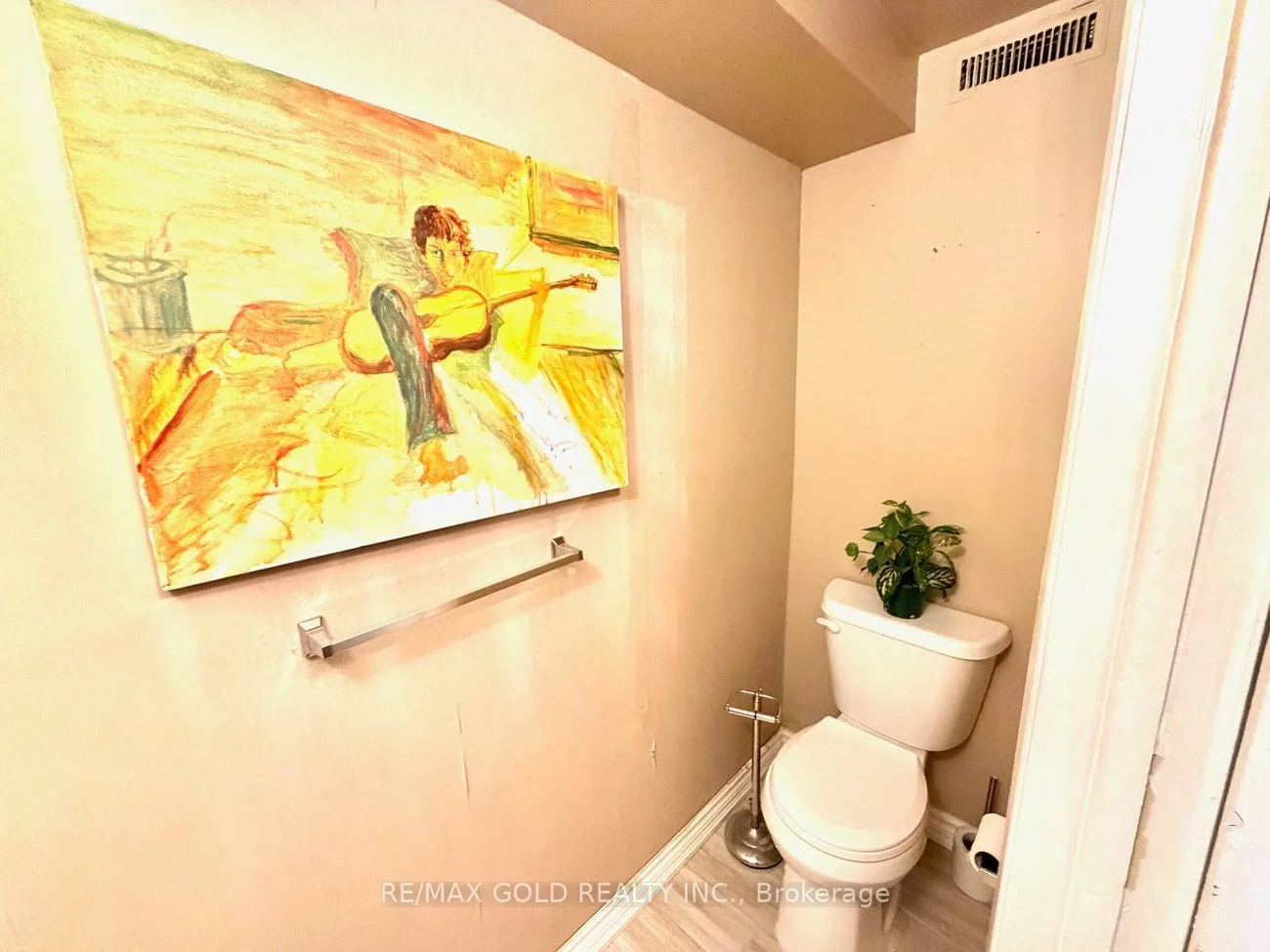 7707, Darcel, Malton, Mississauga