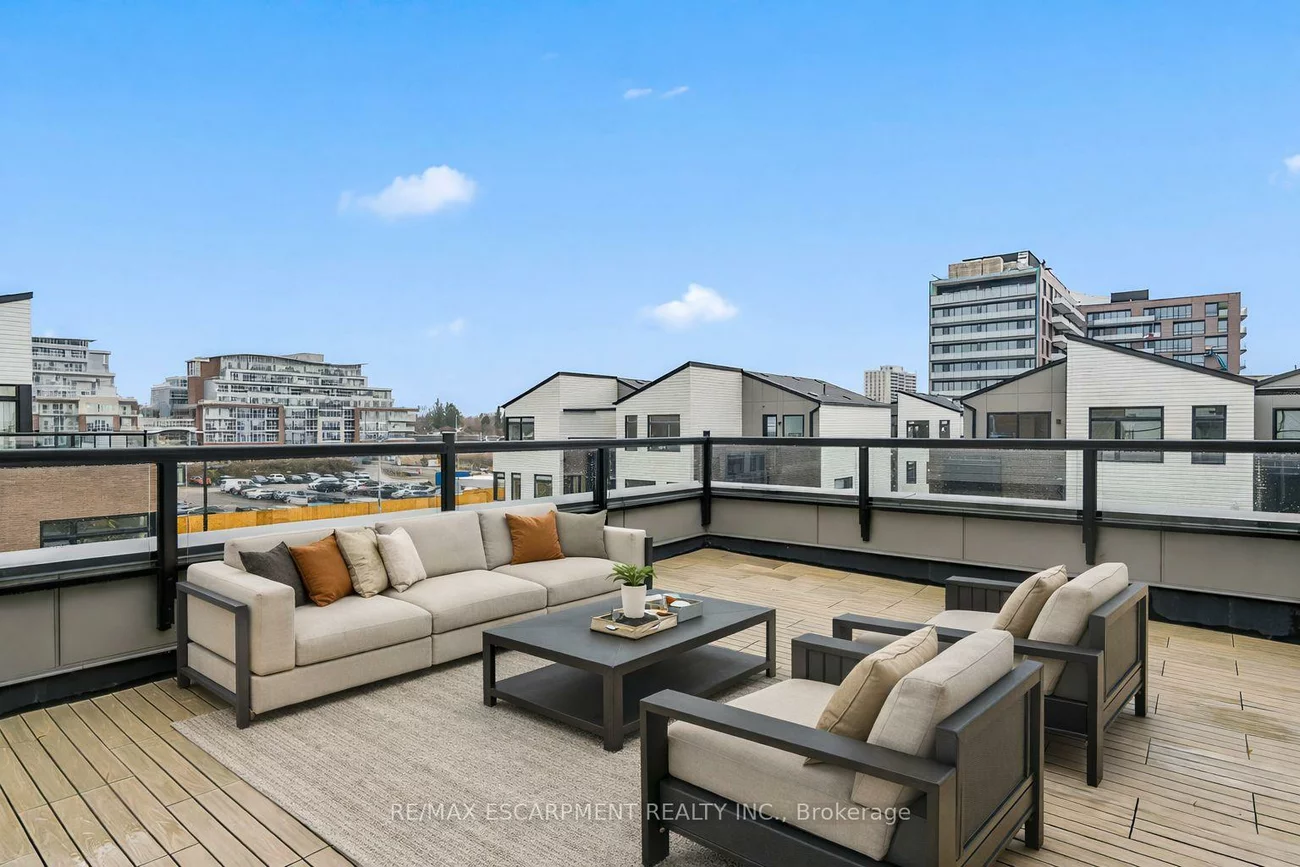 20, Lou Parsons, Port Credit, Mississauga