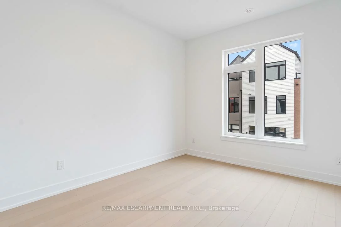 20, Lou Parsons, Port Credit, Mississauga