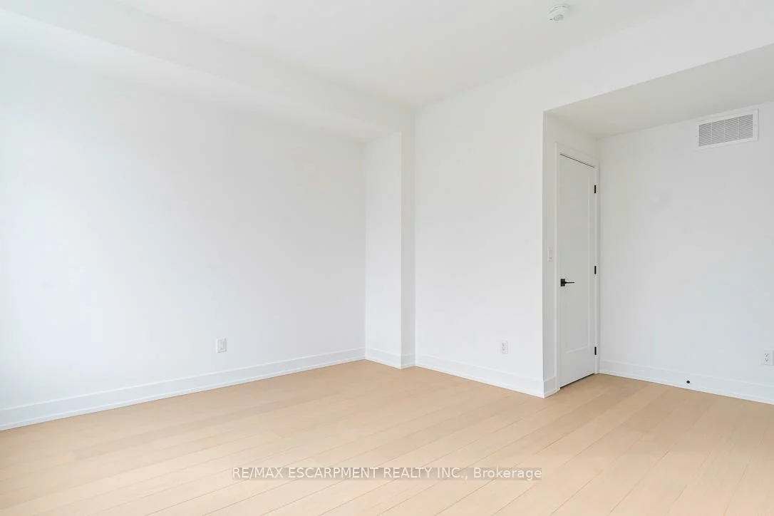 20, Lou Parsons, Port Credit, Mississauga