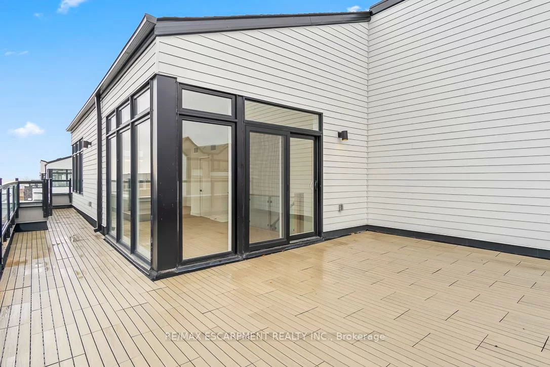 20, Lou Parsons, Port Credit, Mississauga