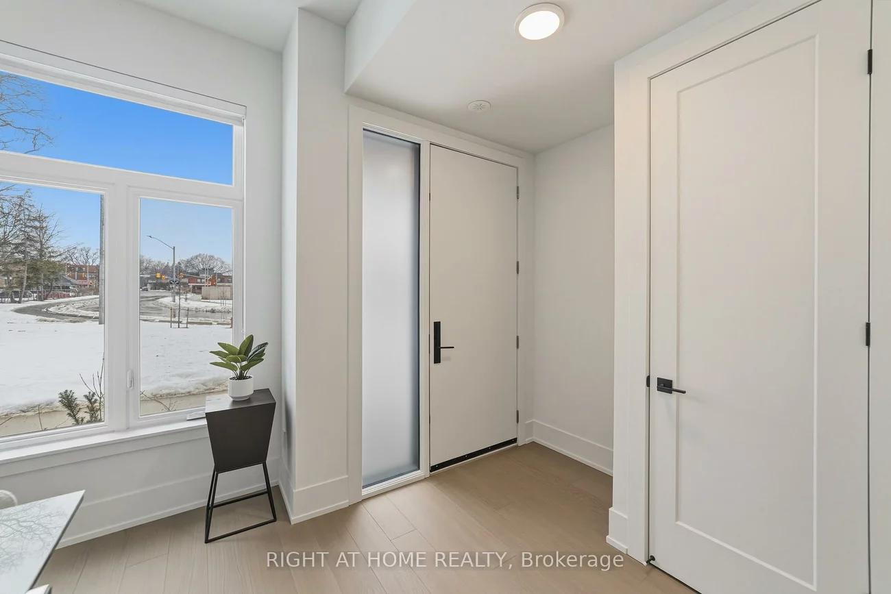 10, Lou Parsons, Port Credit, Mississauga