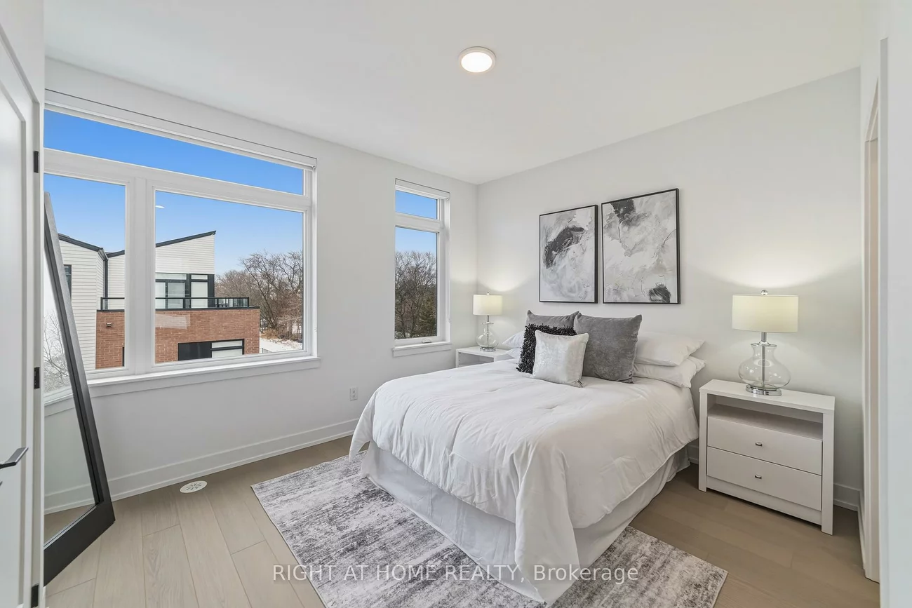 10, Lou Parsons, Port Credit, Mississauga