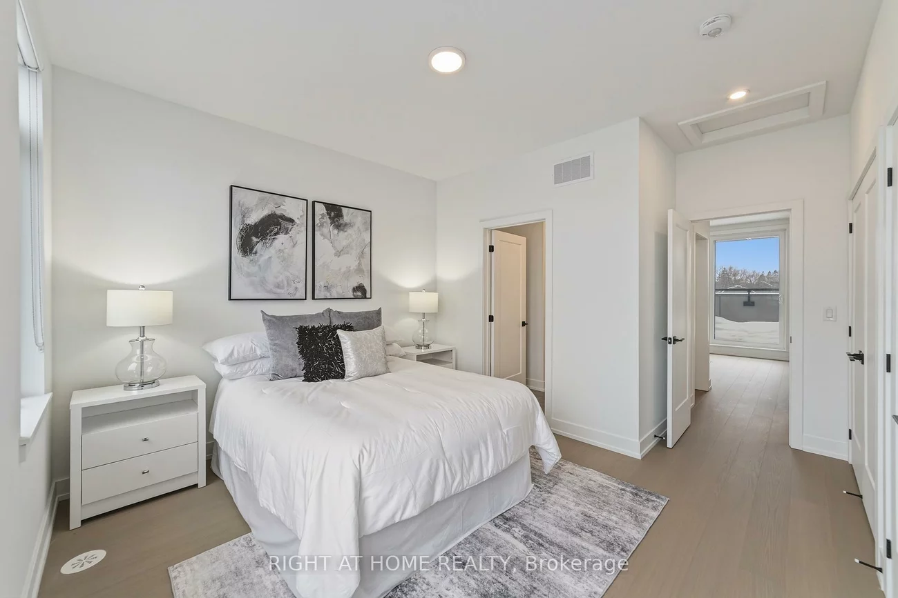 10, Lou Parsons, Port Credit, Mississauga