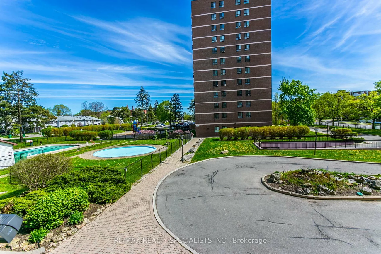 1615, Bloor, Applewood, Mississauga