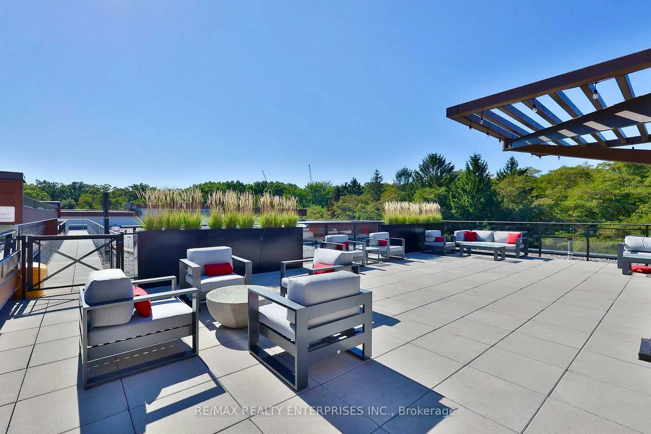 1575, Lakeshore, Clarkson, Mississauga