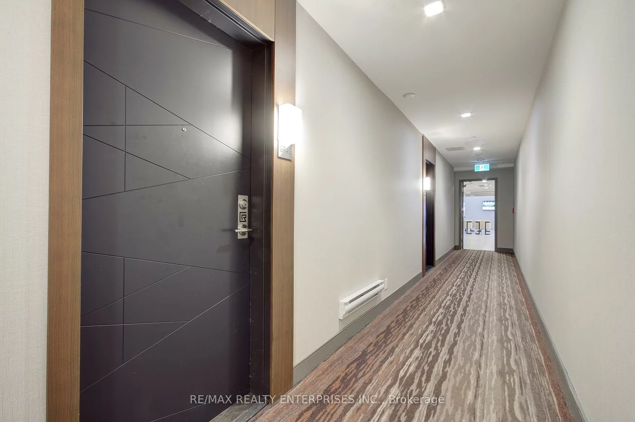 1575, Lakeshore, Clarkson, Mississauga