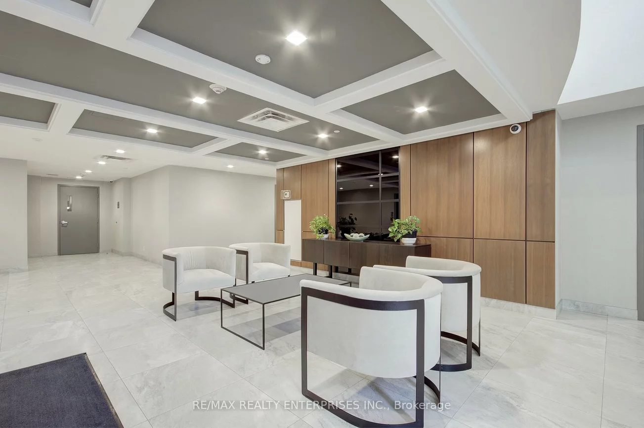 1575, Lakeshore, Clarkson, Mississauga