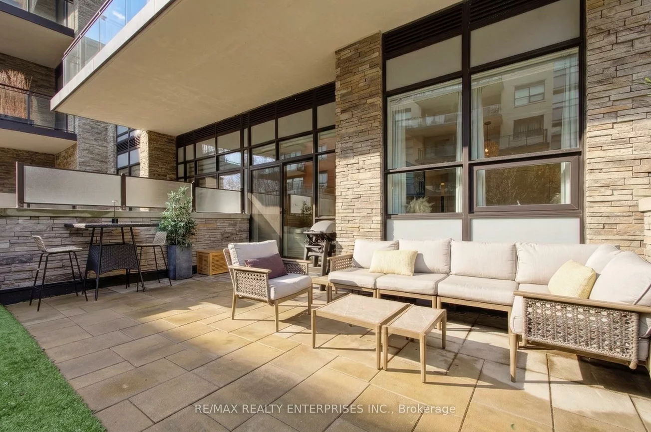 1575, Lakeshore, Clarkson, Mississauga