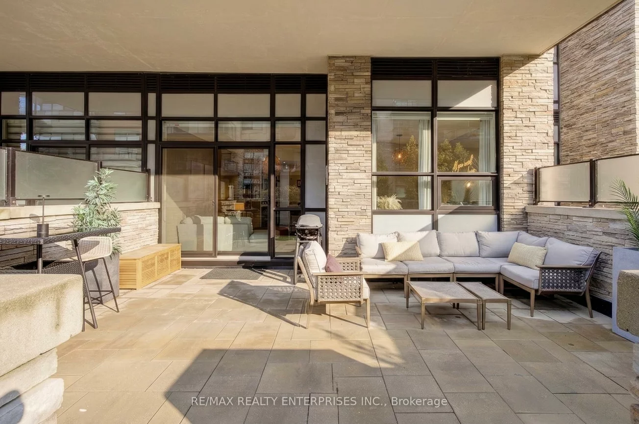 1575, Lakeshore, Clarkson, Mississauga