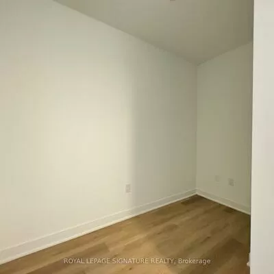 86, Dundas, Cooksville, Mississauga