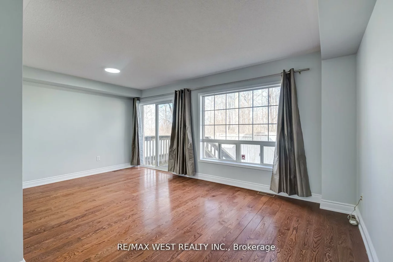 7360, Zinnia, Meadowvale Village, Mississauga